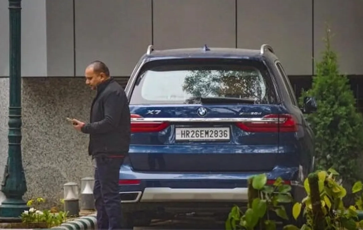 Jharkhand CM Seized BMW Linked to Cash-Stashed