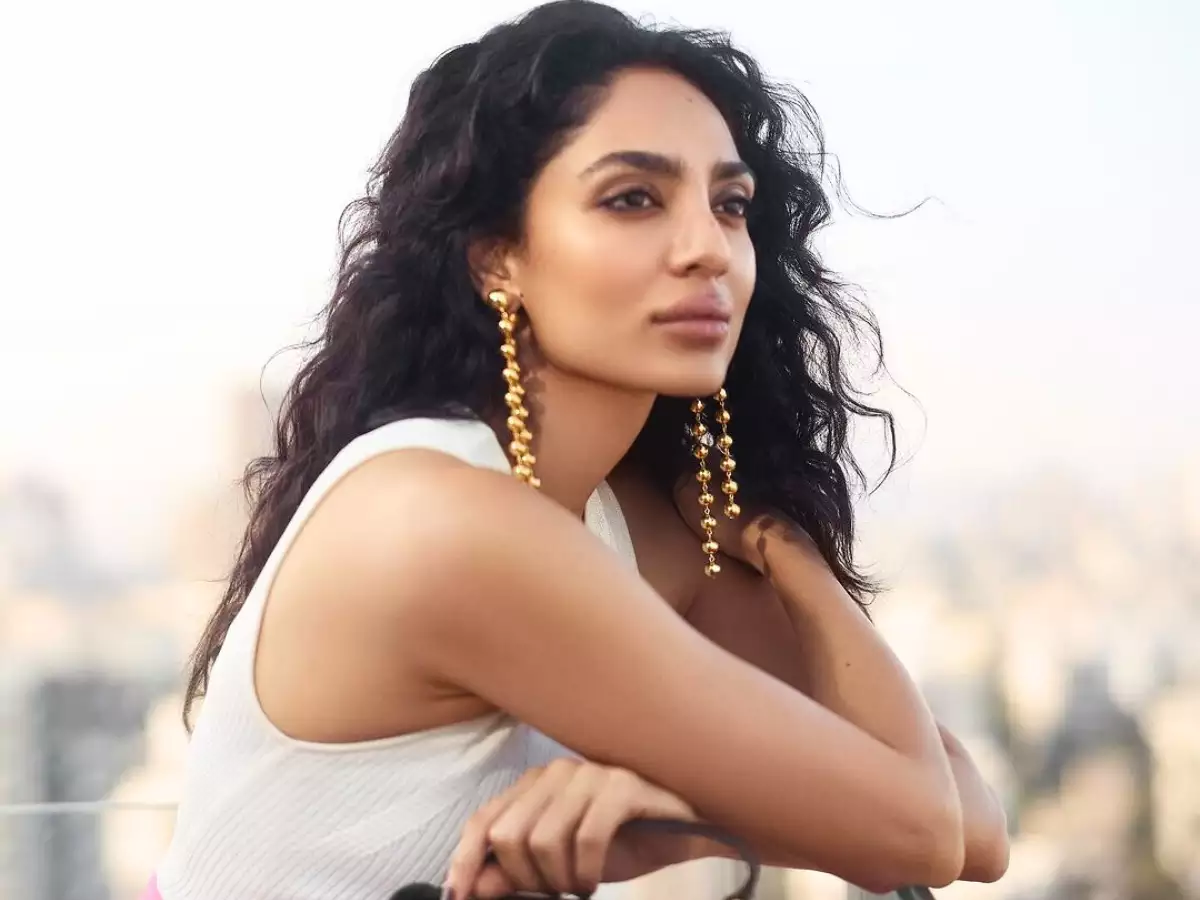 Sobhita Dhulipala, Career and Achievements