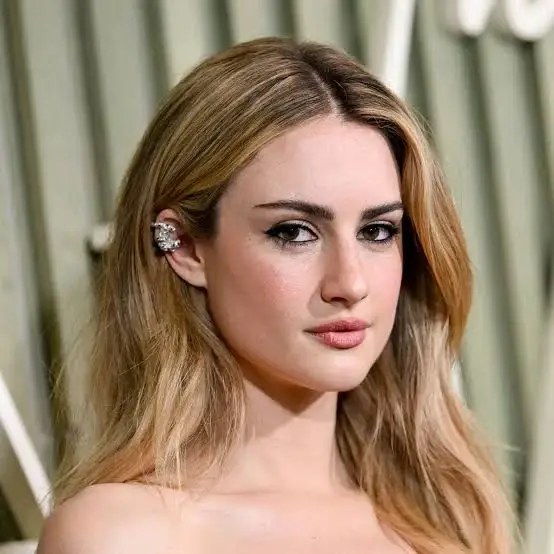 Grace Van Patten